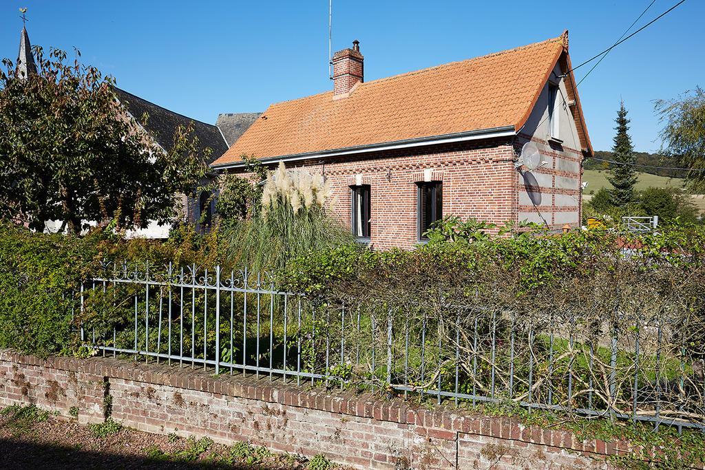 Les Gites De L'Yeres Cuverville-sur-Yeres Exterior foto